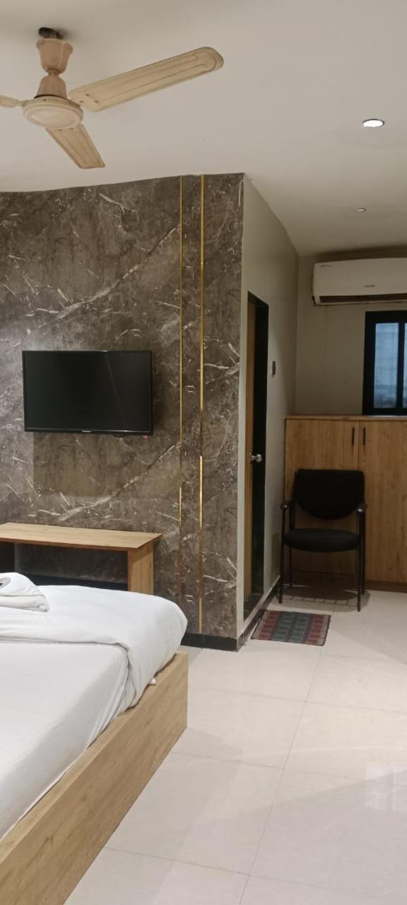 Hotel Sunrise Residency Мумбаї Екстер'єр фото